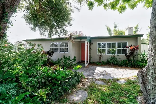 1490 5th Avenue, Vero Beach, FL 32960