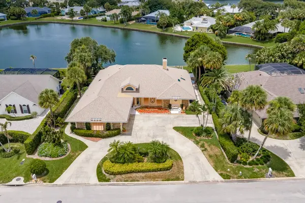 72 Cache Cay Drive, Vero Beach, FL 32963