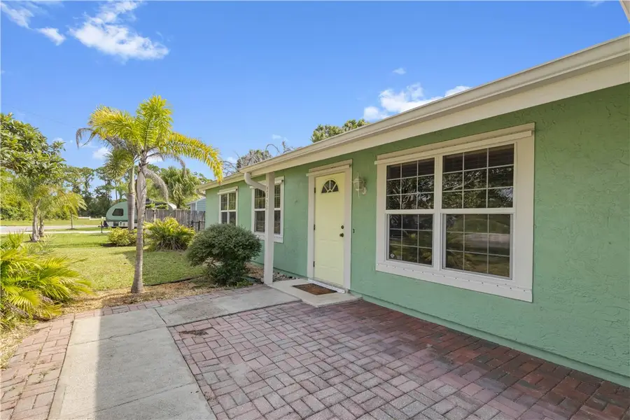 2320 12th Avenue Sw, Vero Beach, FL 32962 - #3