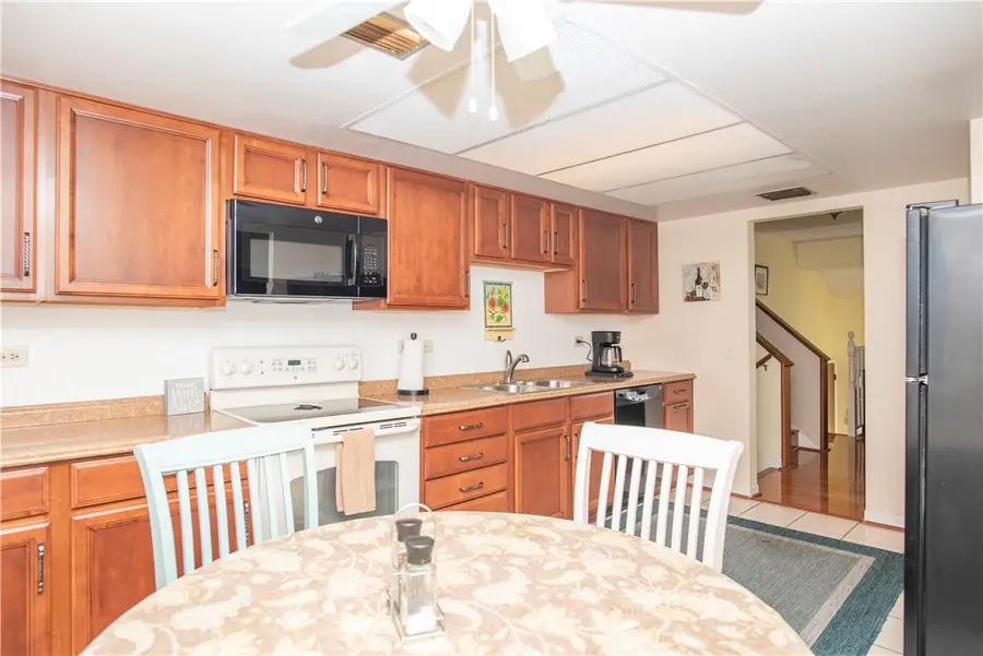 574 S Easy Street, Sebastian, FL 32958 - #3