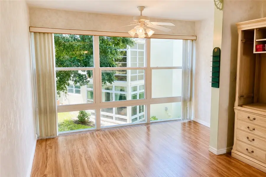 1100 Ponce De Leon Circle #N212, Vero Beach, FL 32960 - #3
