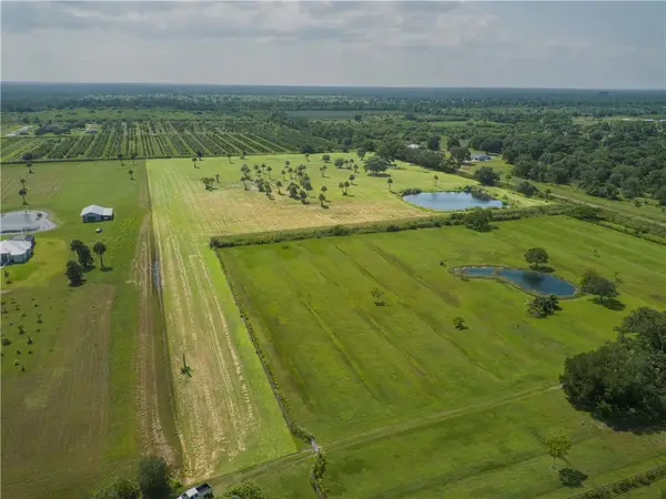6825 84th Avenue, Vero Beach, FL 32967
