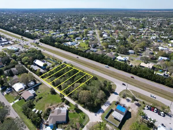 907 Sebastian Boulevard, Sebastian, FL 32958
