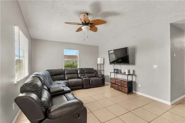 1175 12th Court Sw, Vero Beach, FL 32962
