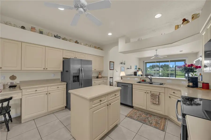 366 S Tangerine Square Sw, Vero Beach, FL 32968 - #3
