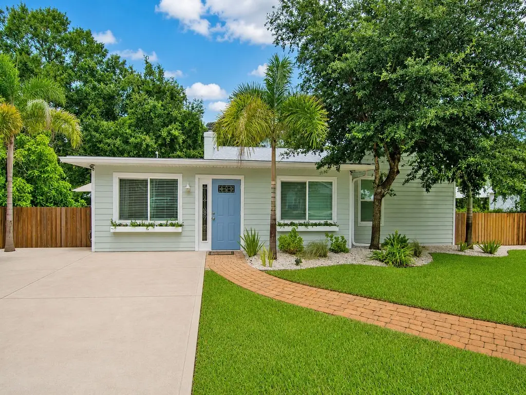 2010 Balboa Avenue, Vero Beach, FL 32960 - #1