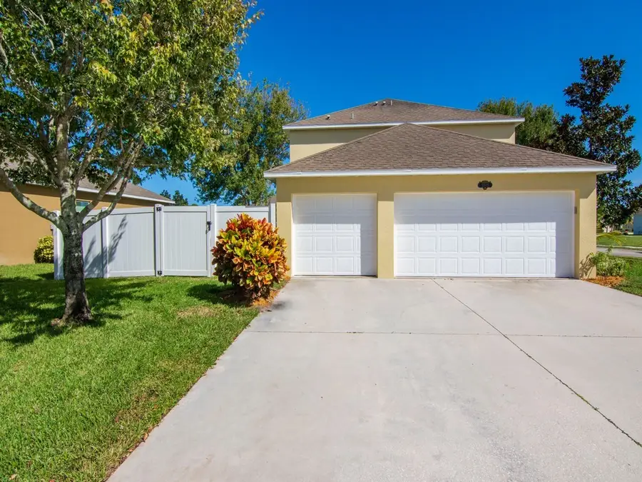 5985 Ridge Lake Circle, Vero Beach, FL 32967 - #3