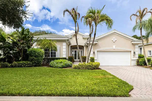 1449 W Island Club Square, Vero Beach, FL 32963