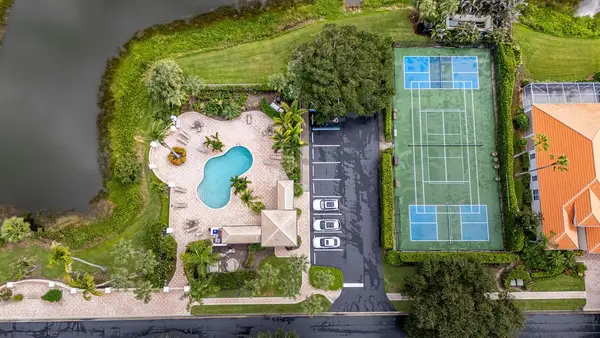 1449 W Island Club Square, Vero Beach, FL 32963