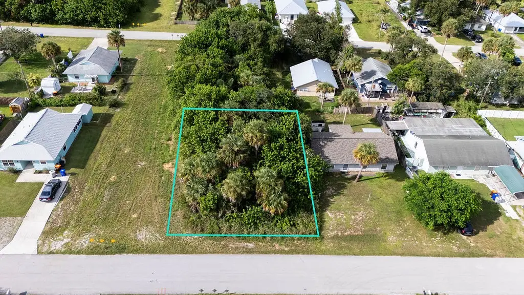 1330 3rd Avenue Sw, Vero Beach, FL 32962 - #1
