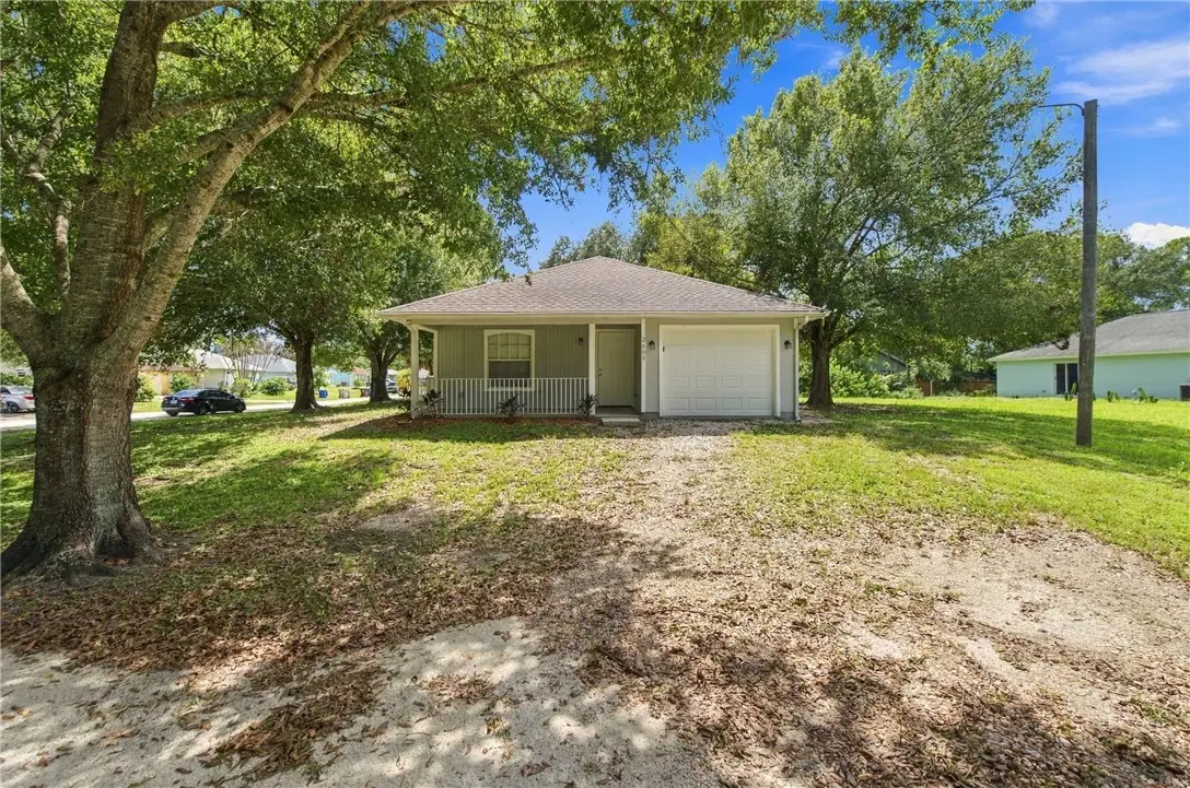 2305 13th Place Sw, Vero Beach, FL 32962 - #1