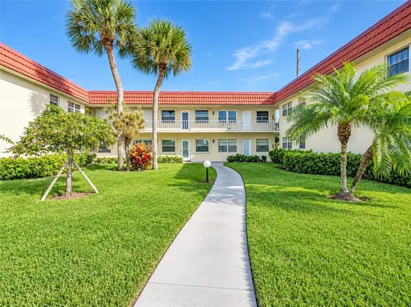 99 Springlake Drive #101, Vero Beach, FL 32962