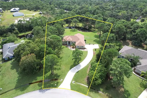 4572 Hunters Run Circle, Grant Valkaria, FL 32949