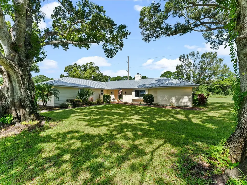 3530 3rd Place Sw, Vero Beach, FL 32968 - #1