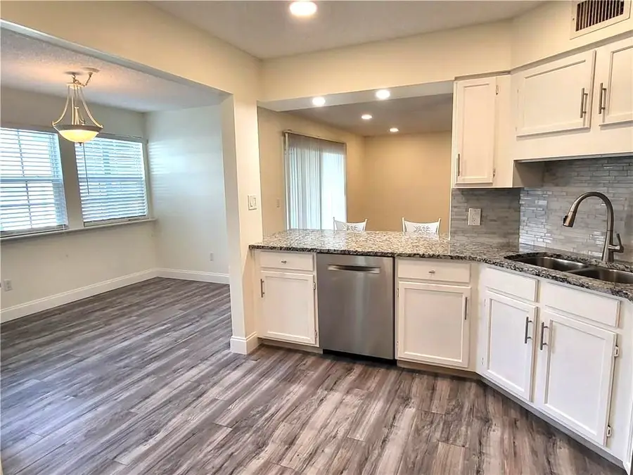 1924 Westminster Circle #10-1, Vero Beach, FL 32966 - #2