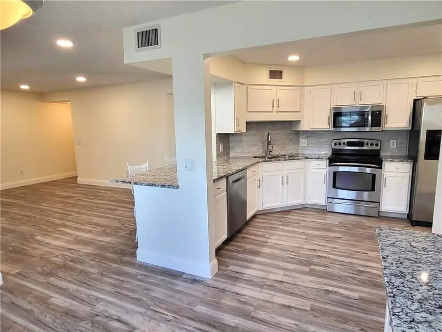1924 Westminster Circle #10-1, Vero Beach, FL 32966 - #3