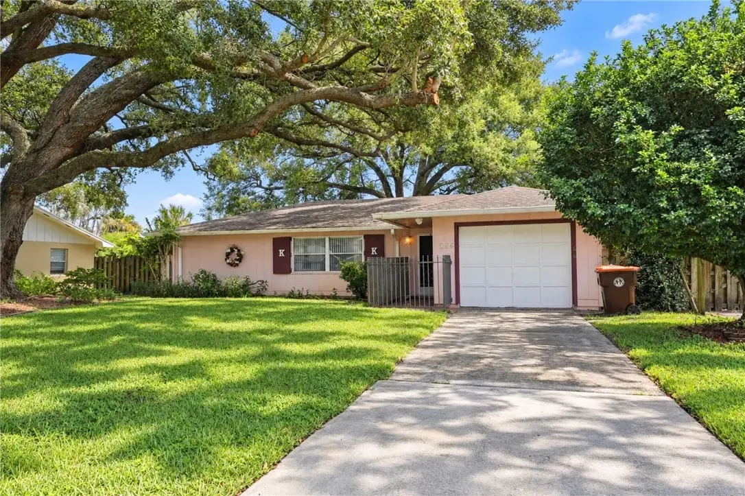 146 11th Court, Vero Beach, FL 32962 - #1