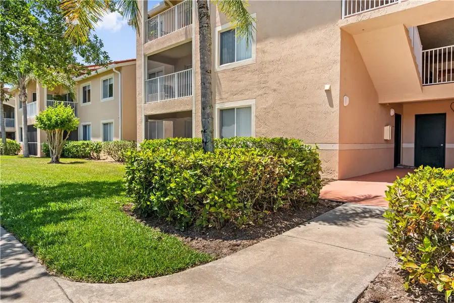 1610 N 42nd Circle #207, Vero Beach, FL 32967 - #2