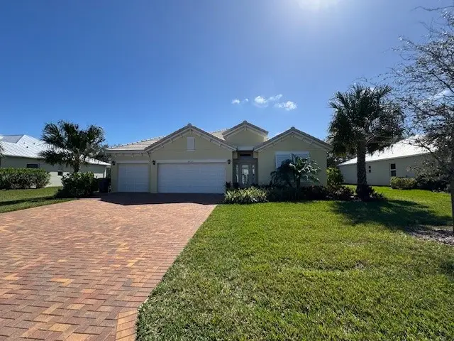 2557 Saint Lucia Circle, Vero Beach, FL 32967 - #1
