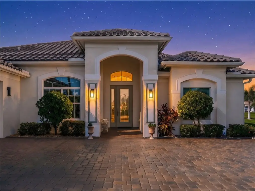 8225 Heather Court, Vero Beach, FL 32967 - #1