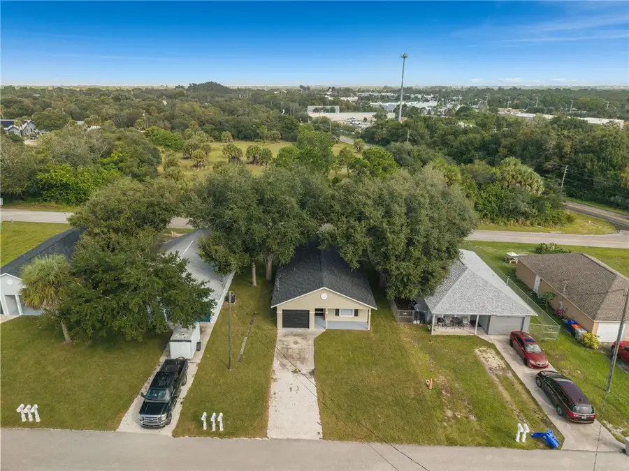 240 12th Street Sw, Vero Beach, FL 32962 - #3