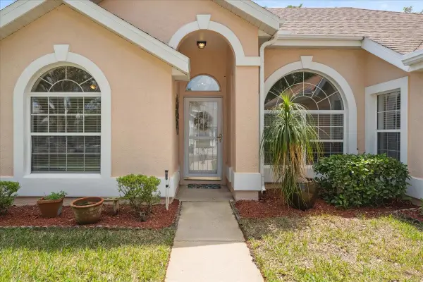 60 Anastasia Lakes Dr, St Augustine, FL 32080