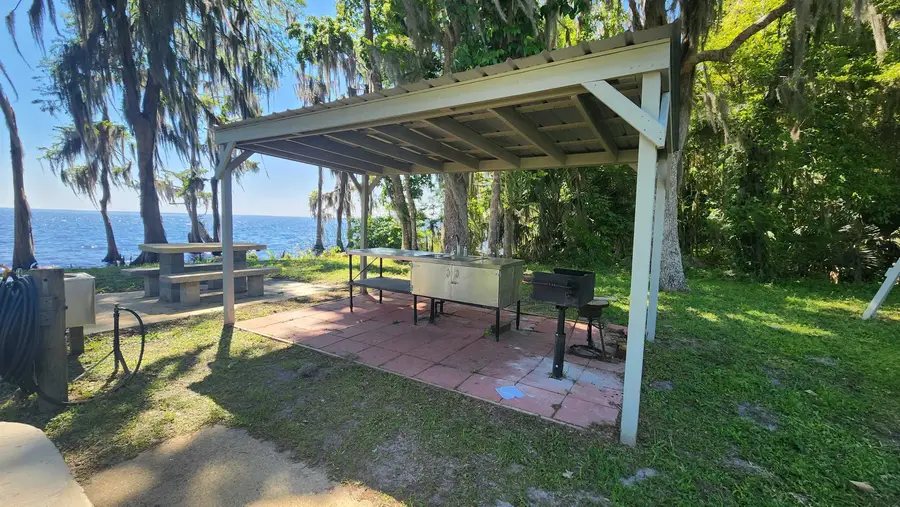 130 Helen Ave, Georgetown, FL 32139 - #3