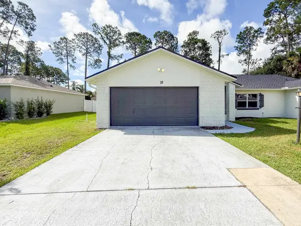 32 Barrister Ln, Palm Coast, FL 32137