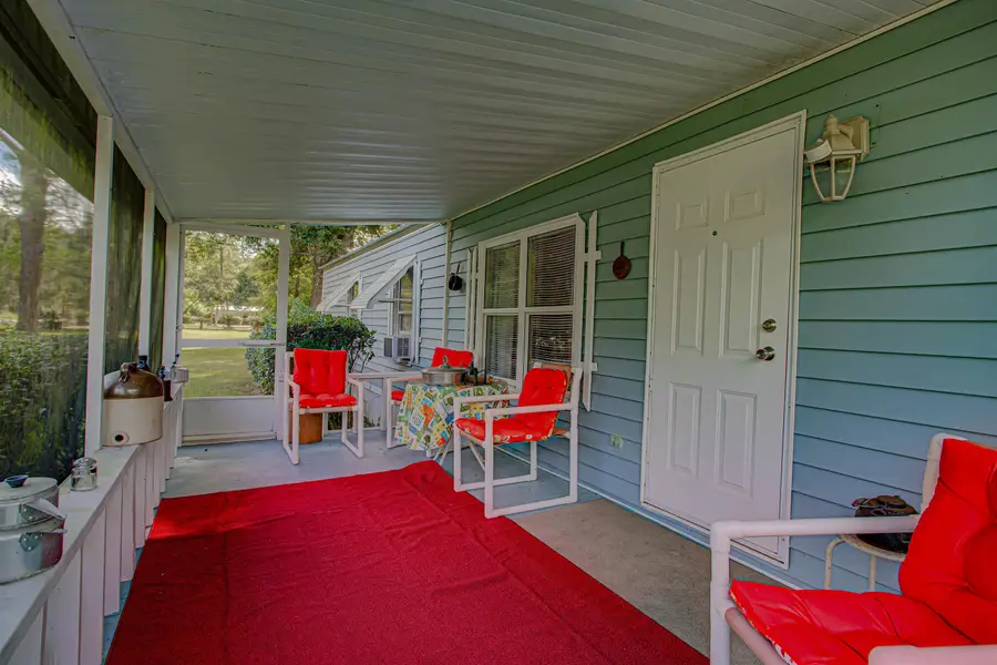 736 San Mateo Rd, Satsuma, FL 32189 - #3