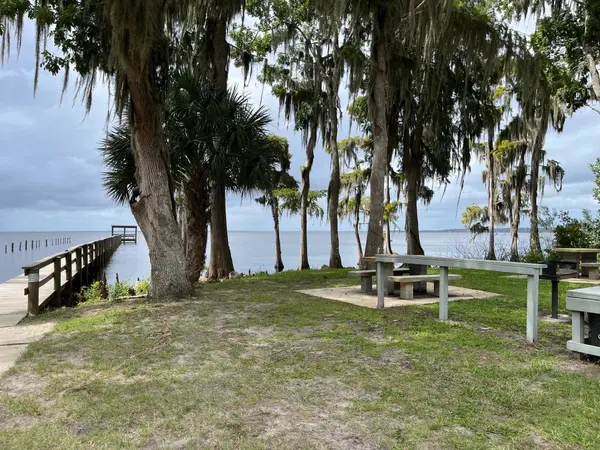 118 & 120 July, Georgetown, FL 32139