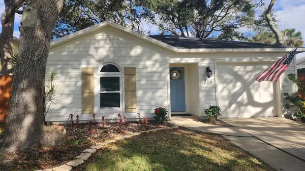 206 4th St, St Augustine, FL 32080