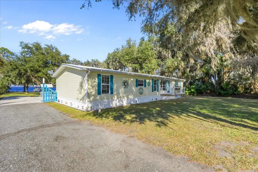 116 Crescent Lake Shore Dr, Crescent City, FL 32112 - #2