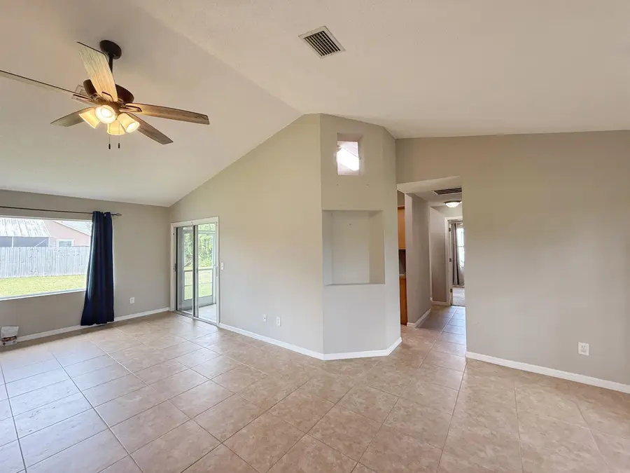 39 Fischer Ln, Palm Coast, FL 32137 - #2