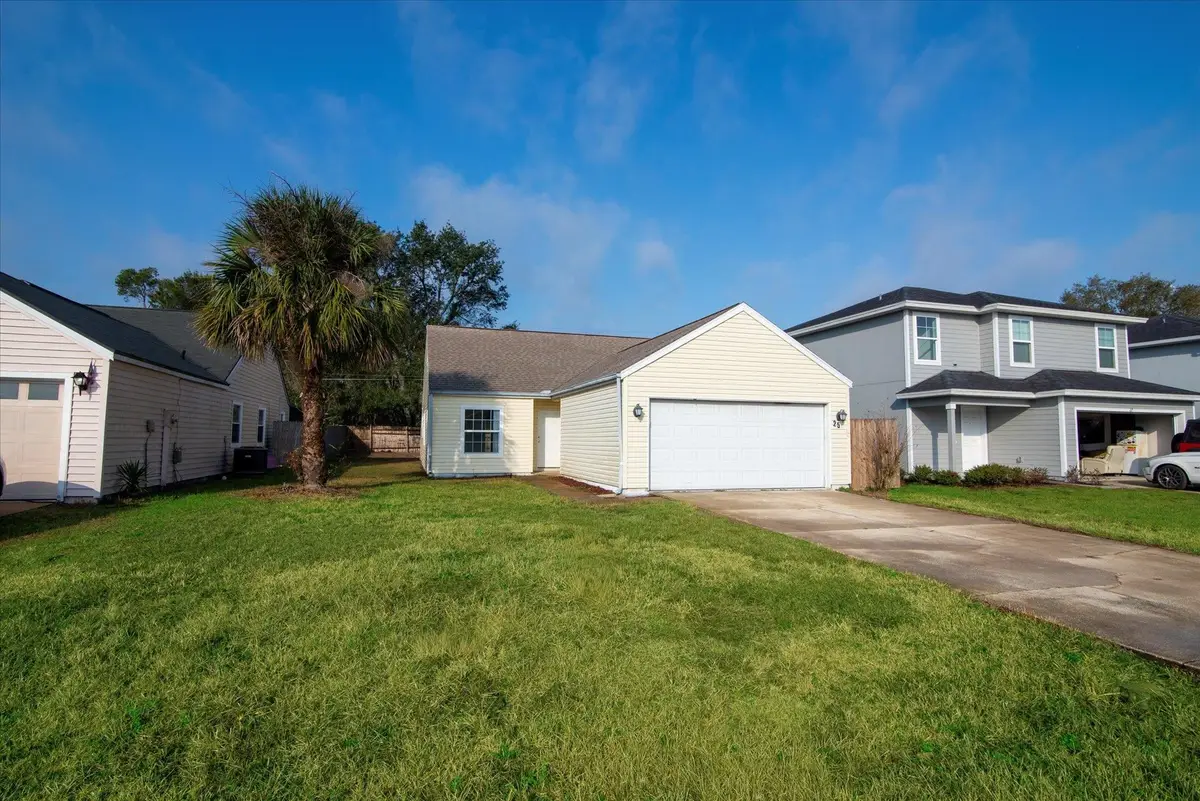 25 Wood Ash Ln, Palm Coast, FL 32164 - #1