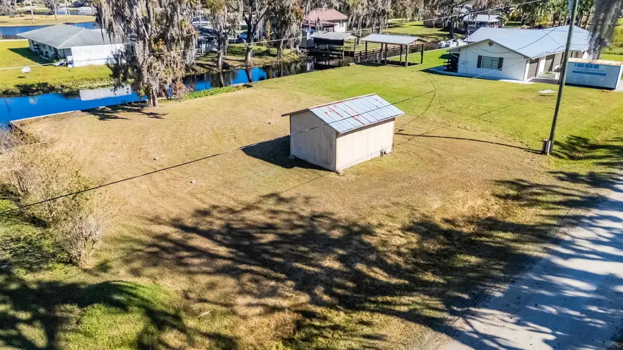 142 Hicks Ave, Crescent City, FL 32112 - #3