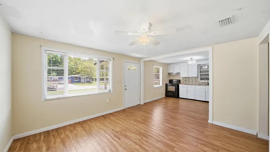 5822 Tampico Rd, Jacksonville, FL 32244 - #3