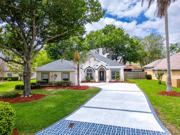 1940 Bluebonnet Way, Fleming Island, FL 32003