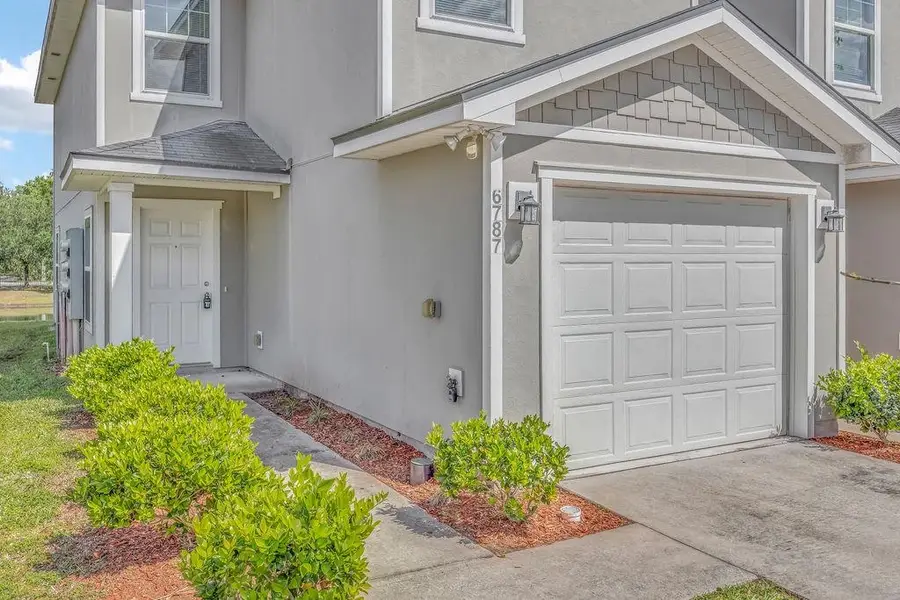 6787 Lake Mist Ln, Jacksonville, FL 32210 - #3