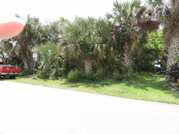 11 Versaggi Dr, St Augustine, FL 32080