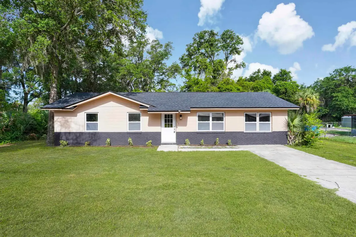 111 Elm Ave, Palatka, FL 32177 - #1