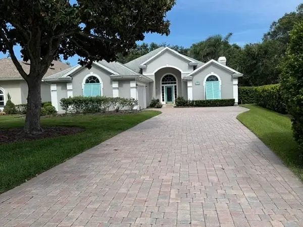 502 Lakeway Dr, St Augustine, FL 32080