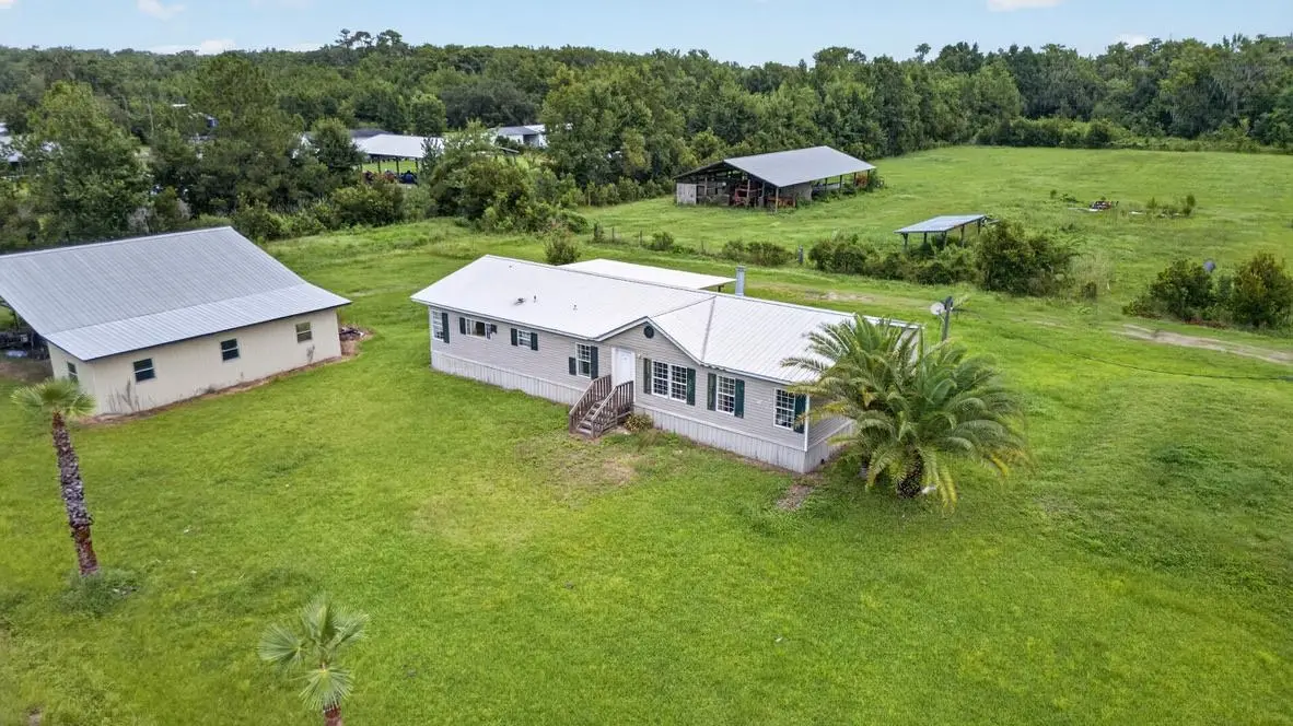 245 Seminole St, East Palatka, FL 32131 - #1