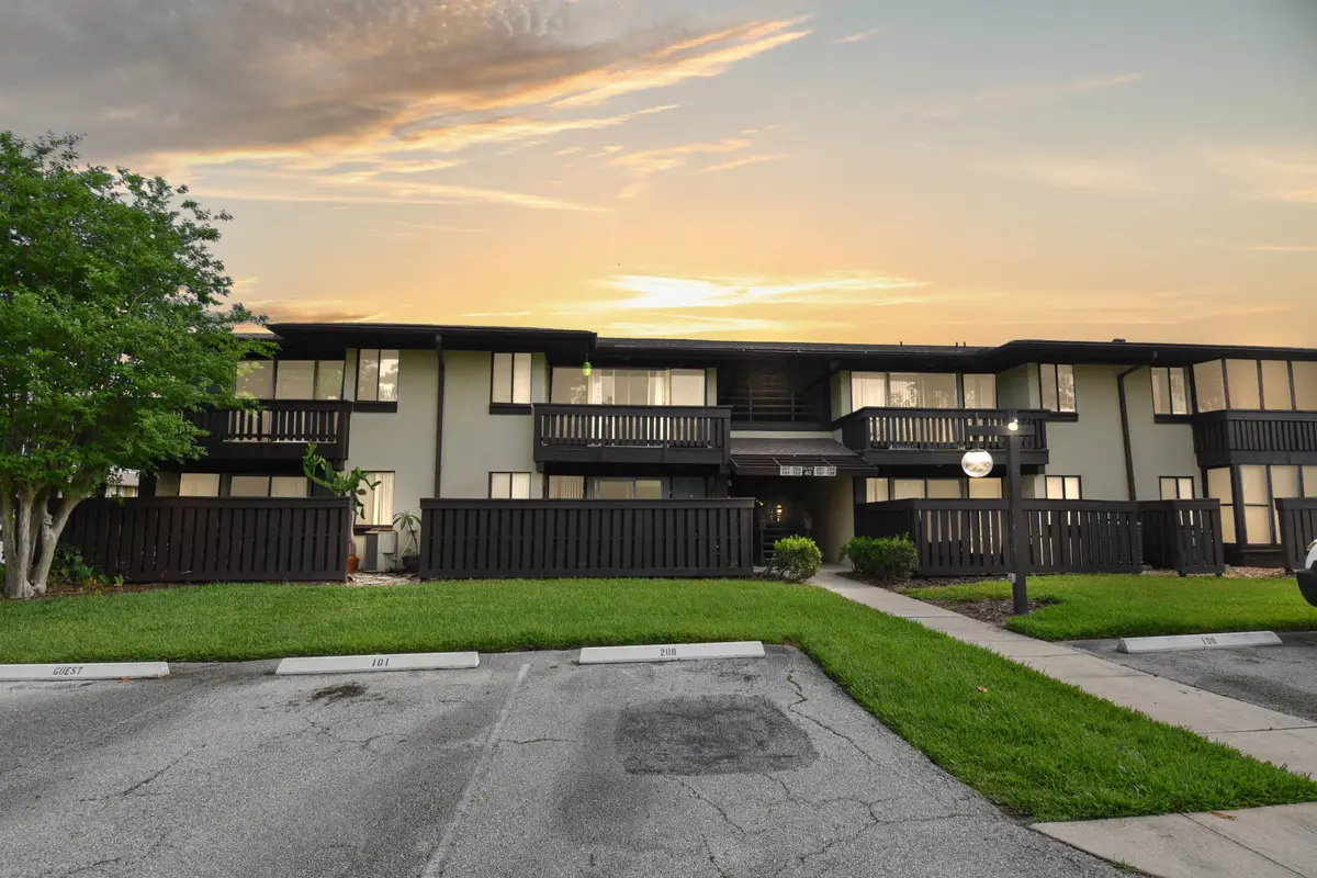 40 Club House Dr #207, Palm Coast, FL 32137 - #1