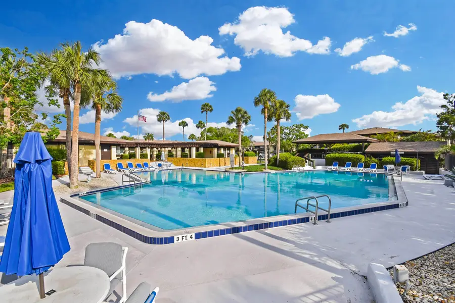 40 Club House Dr #207, Palm Coast, FL 32137 - #2