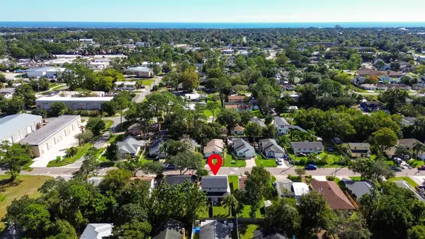 1302 Main St, Atlantic Beach, FL 32233