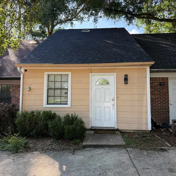 922 S Lipona Road, Tallahassee, FL 32304