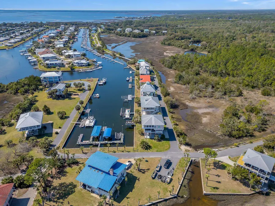 201 Harbour Point, Crawfordville, FL 32327 - #2