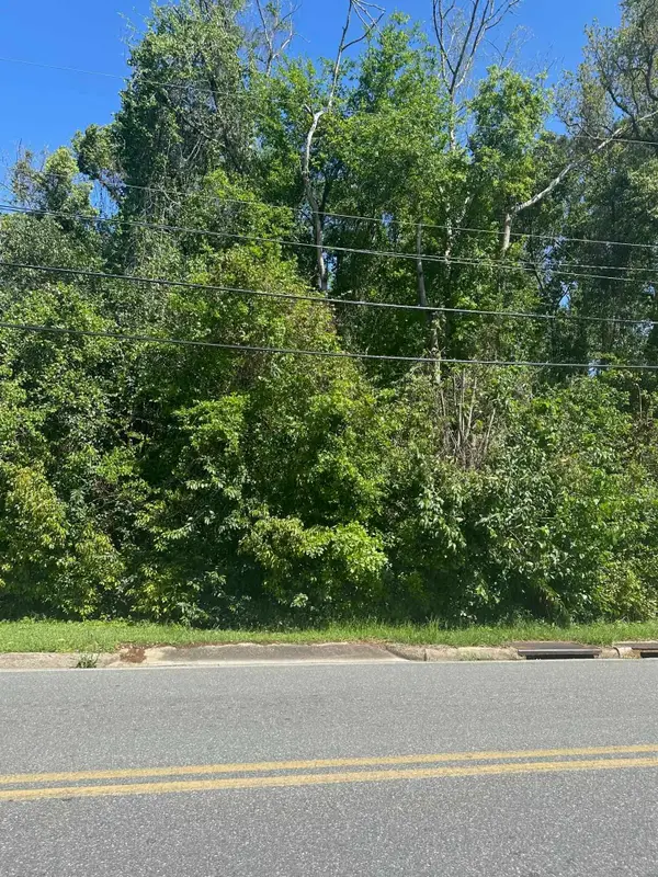 xxx Cleveland Street, Quincy, FL 32351
