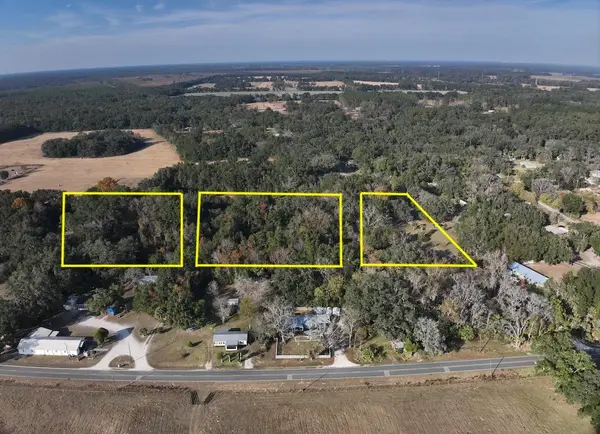 18361 NE 75th Place, Other Florida, FL 32696