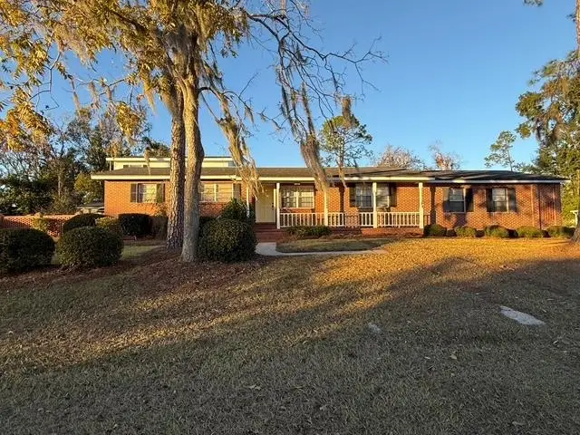 277 SE Woodlawn Street, Madison, FL 32340 - #1